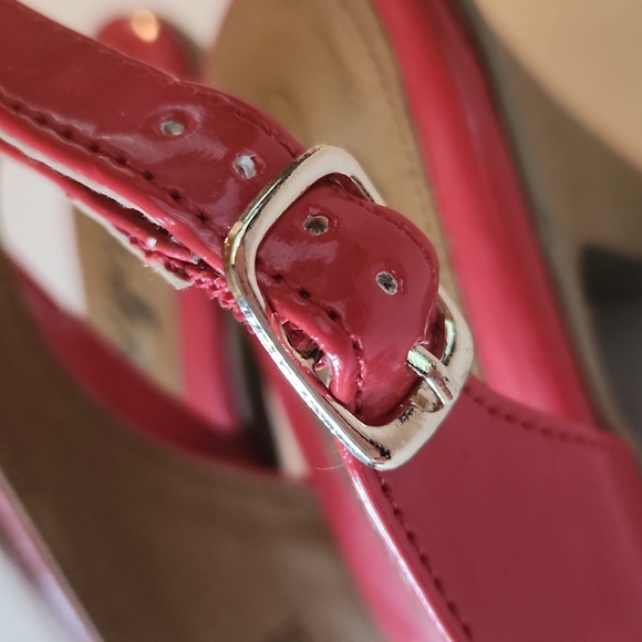 Solos by Softspots Red Heels - Picture 6 of 12